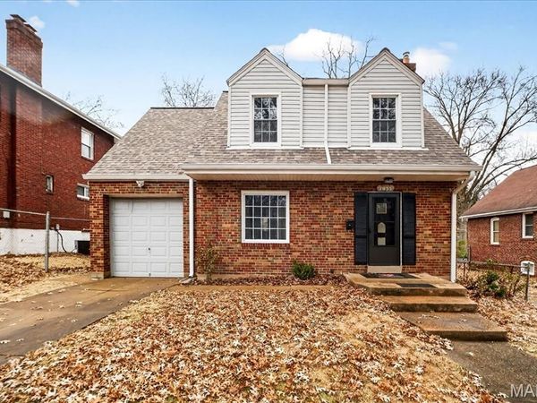 7033 Camden Court, University City, MO 63130