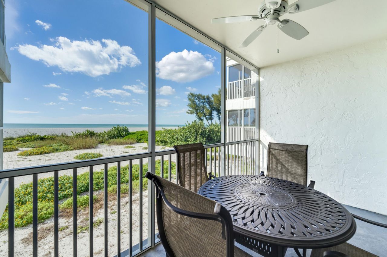 2004 Gulf Beach Villas, Unit 2004, Captiva, FL 33924 Photo