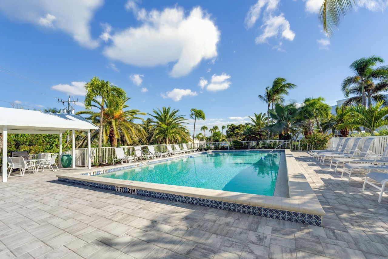 2004 Gulf Beach Villas, Unit 2004, Captiva, FL 33924 Photo