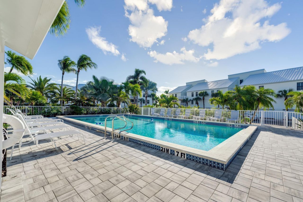 2004 Gulf Beach Villas, Unit 2004, Captiva, FL 33924 Photo