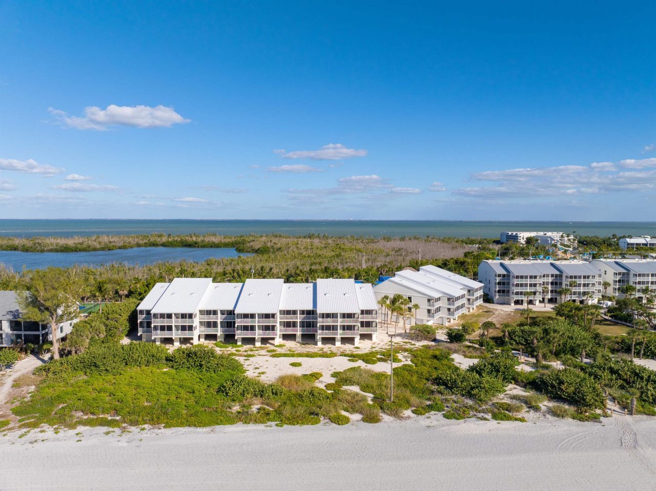 2004 Gulf Beach Villas, Unit 2004, Captiva, FL 33924 Photo