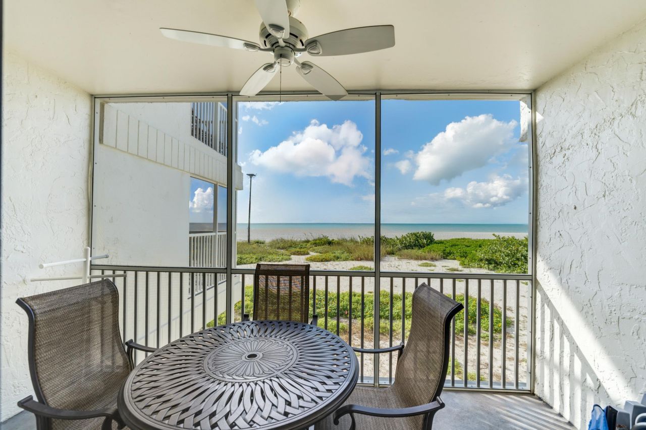2004 Gulf Beach Villas, Unit 2004, Captiva, FL 33924 Photo