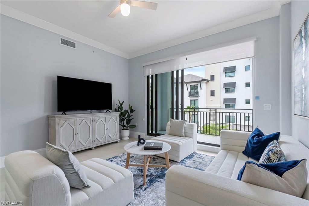 1030 3rd Ave S, Unit 315, Naples, FL 34102 Photo