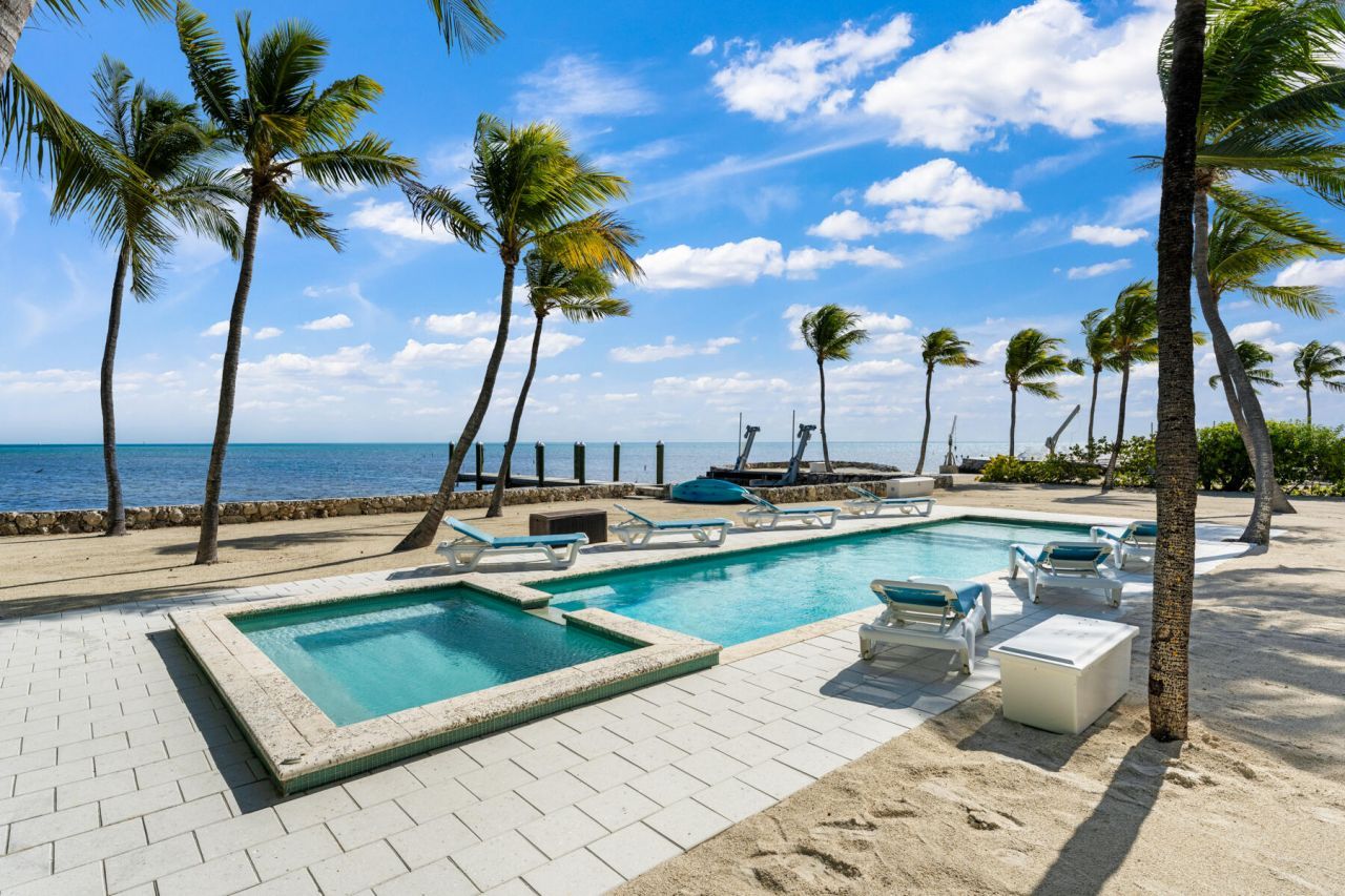 89701 Old Highway, Tavernier, FL 33070 Photo