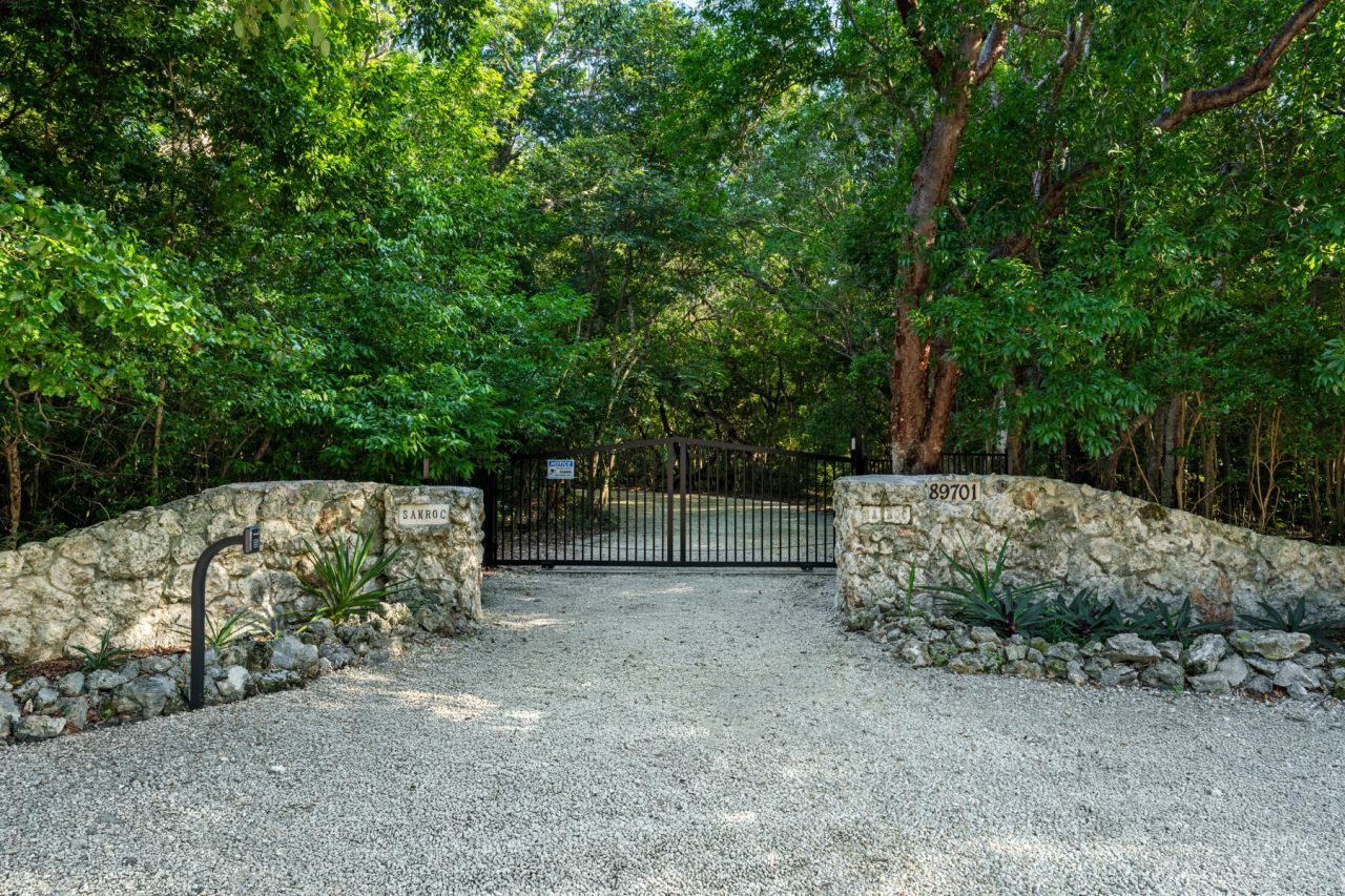 89701 Old Highway, Tavernier, FL 33070 Photo