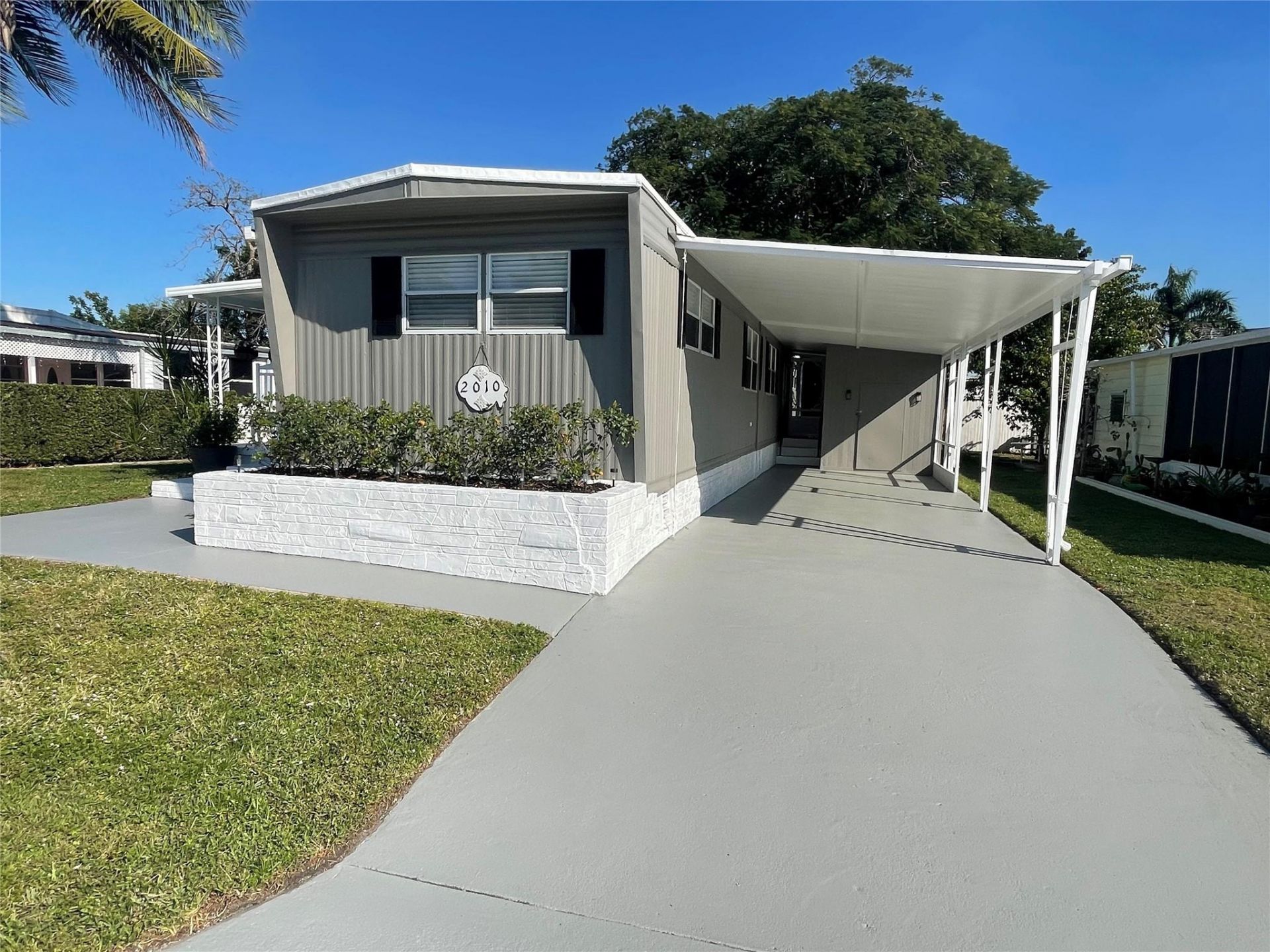 2010 SW 84th Ave, Davie, FL 33324 Photo