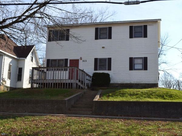 313 W Cherry Street, Carbondale, IL 62901