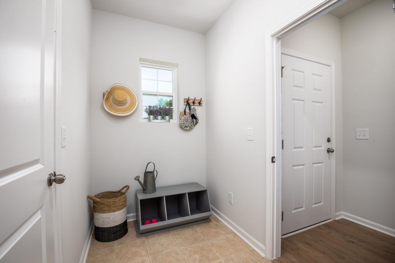 375 Tiliwa Street Photo 10