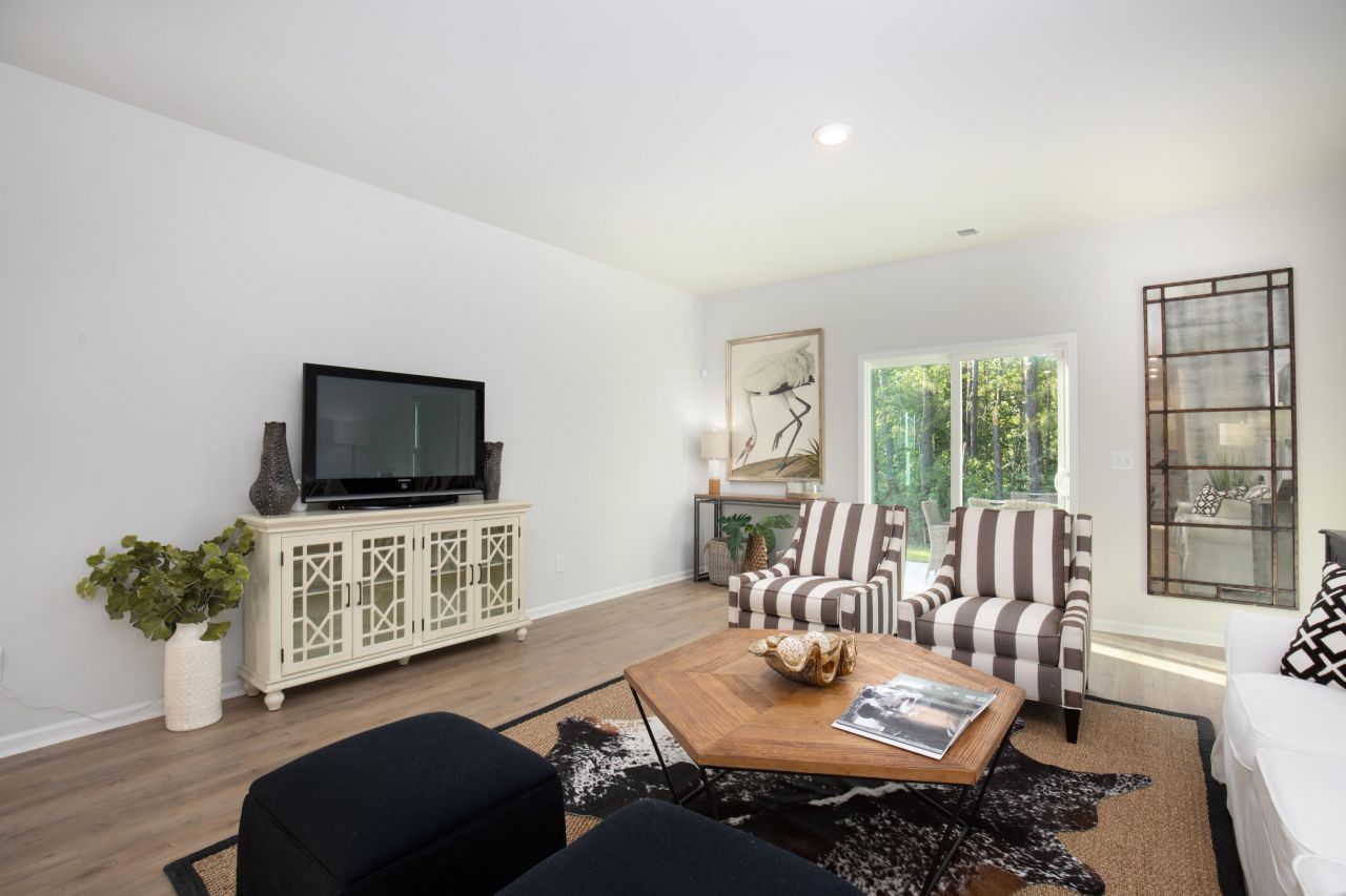 375 Tiliwa Street Photo 5