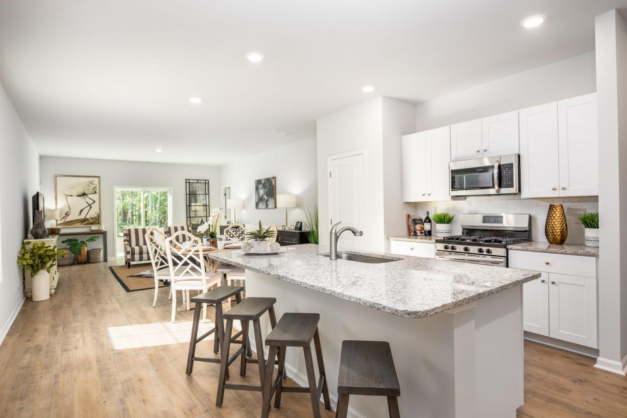 375 Tiliwa Street Photo 6