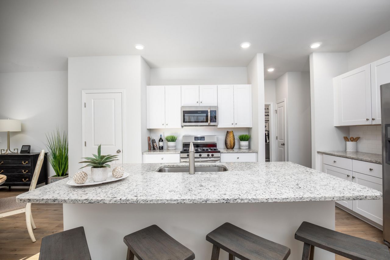 375 Tiliwa Street Photo 7