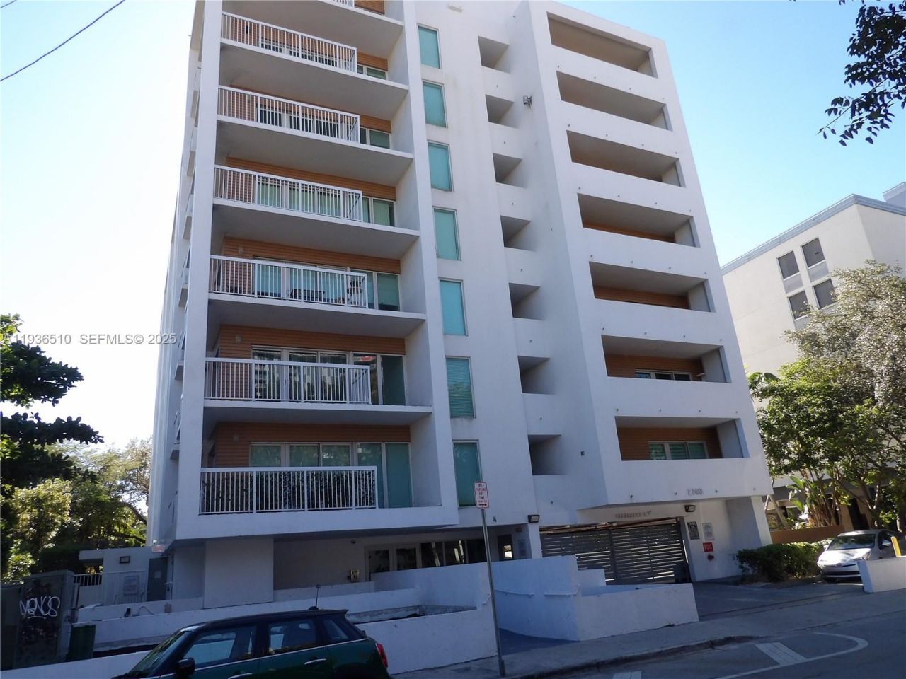 2740 SW 28th Ter, Unit 301, Miami, FL 33133 Photo