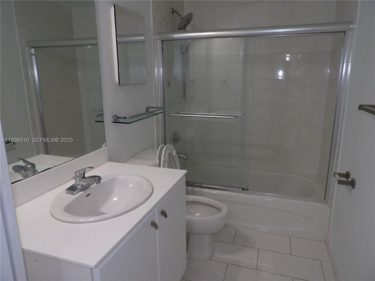 2740 SW 28th Ter, Unit 301, Miami, FL 33133 Photo