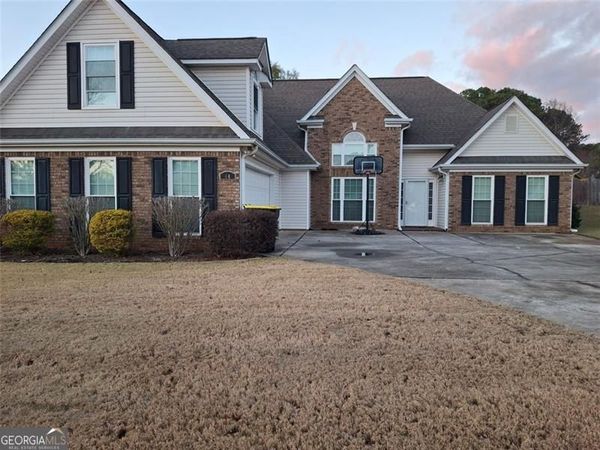 84 PEBBLE CREEK Drive, Newnan, GA 30265