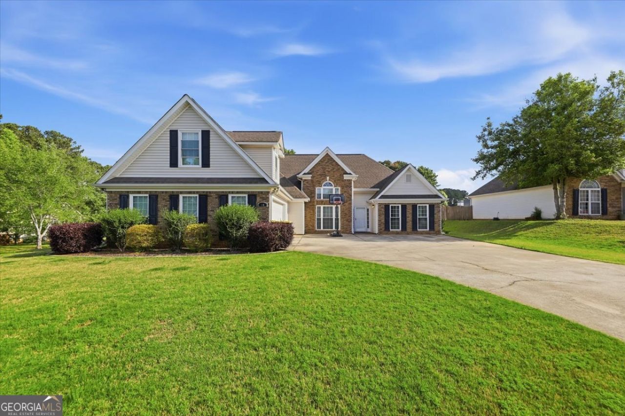 84 Pebble Creek Drive, Newnan, GA 30265 Main Photo