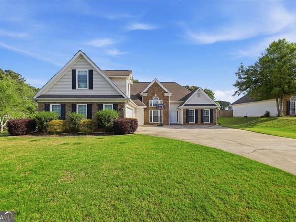 84 PEBBLE CREEK Drive, Newnan, GA 30265