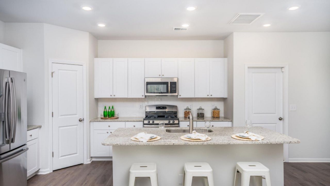 377 Tiliwa Street Photo 11