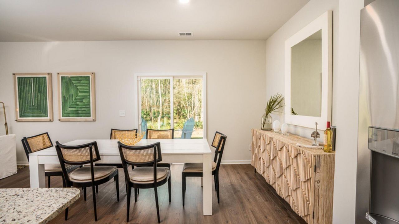 377 Tiliwa Street Photo 6