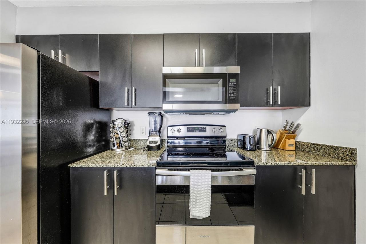 1200 Brickell Bay Dr, Unit 2903, Miami, FL 33131 Photo