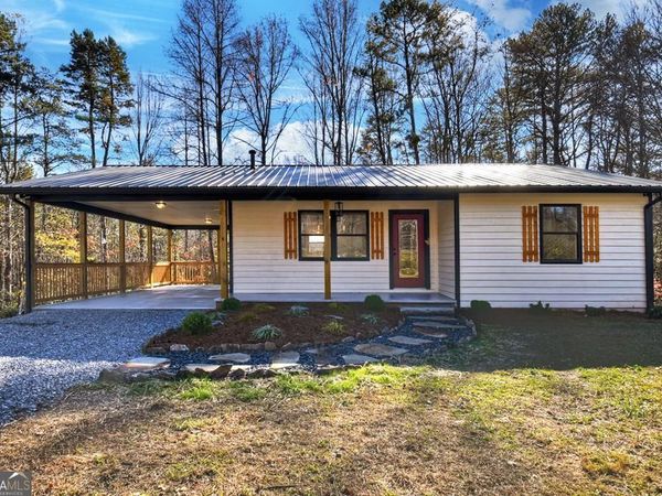 569 Number 20 Mine Road, Mccaysville, GA 30555