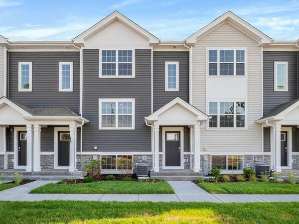 1433 Oakfield Lane, Pingree Grove, IL 60140