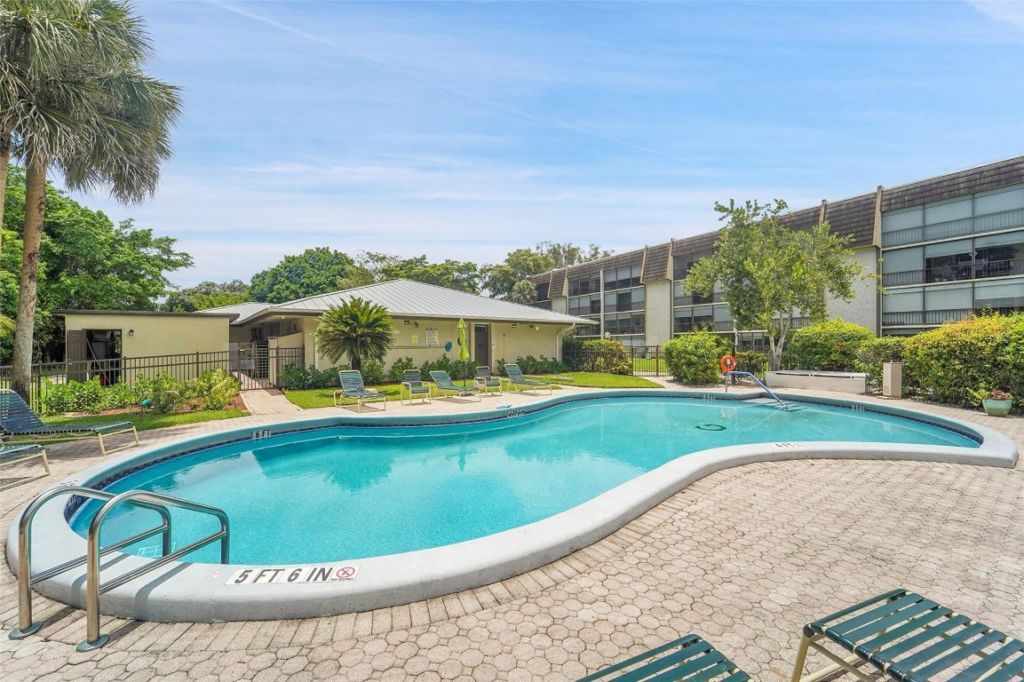 6200 NW 44th Street, Unit 106, Lauderhill, FL 33319 Photo