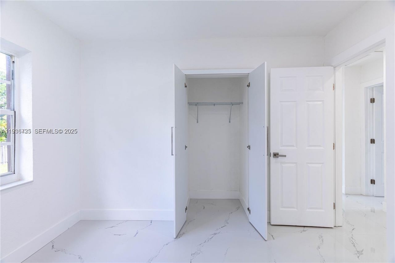 1430 NW 87th Ter , Miami, FL 33147 Photo