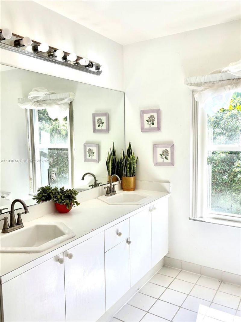 306 NW 115th Way, Coral Springs, FL 33071 Photo