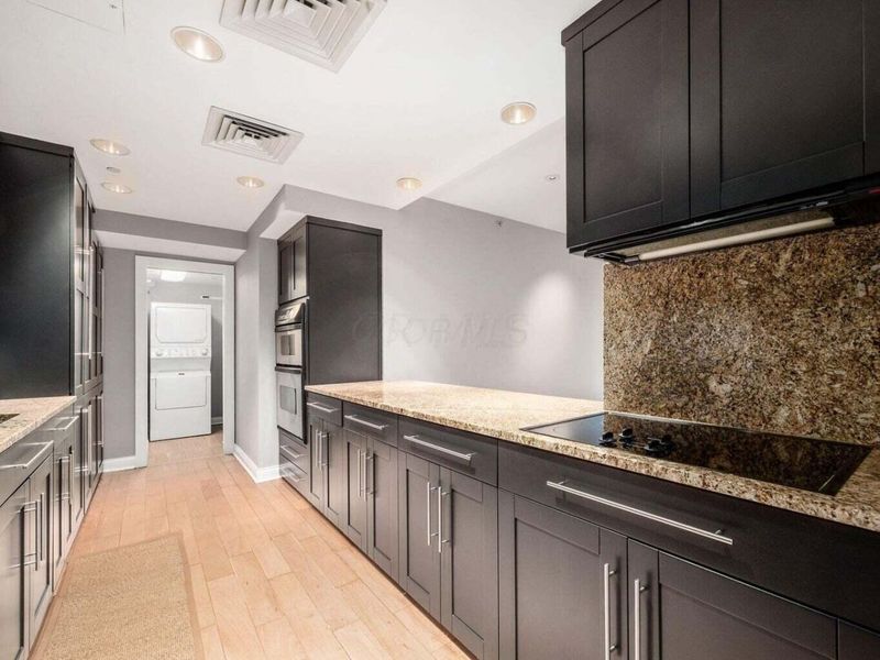 1 Miranova Place , Unit 720, Columbus, OH 43215 Photo 14