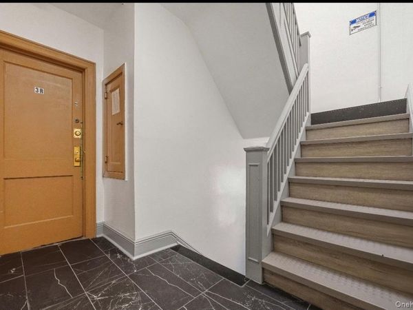 3433 30th Street, Astoria, NY 11106