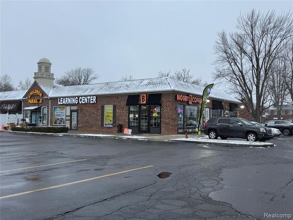 3389 Greenfield Road, Dearborn, MI 48120