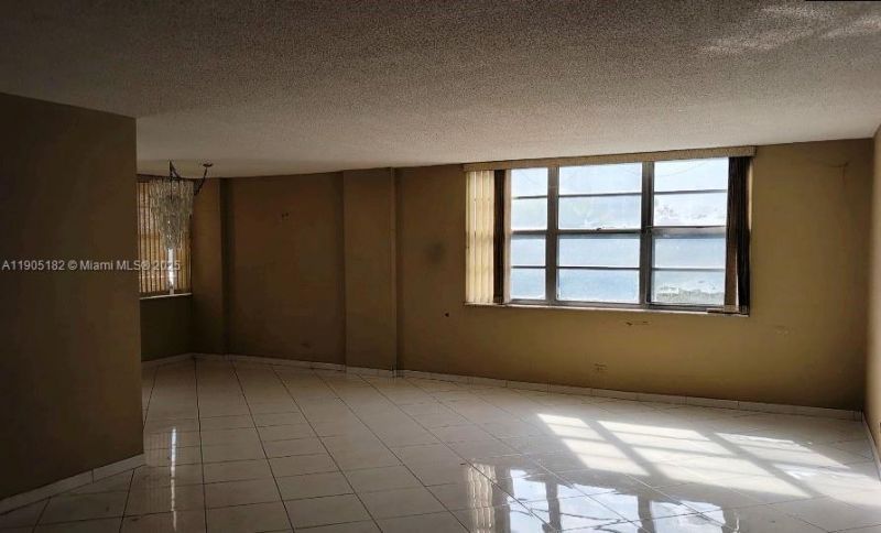 250 174th St , Unit 317, Sunny Isles Beach, FL 33160 Photo