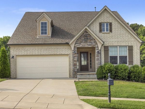 2008 Hedgelawn Dr, Lebanon, TN 37090