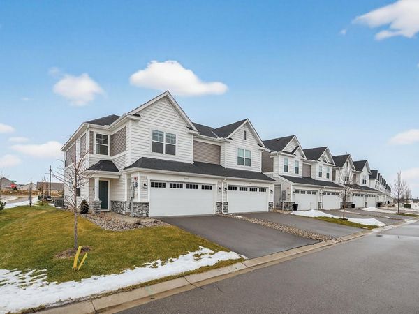 1935 Prospect Lane, Carver, MN 55315