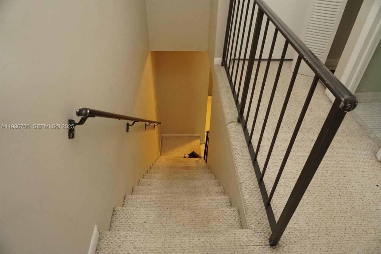 7175 Nova Dr, Unit 204, Davie, FL 33317 Photo