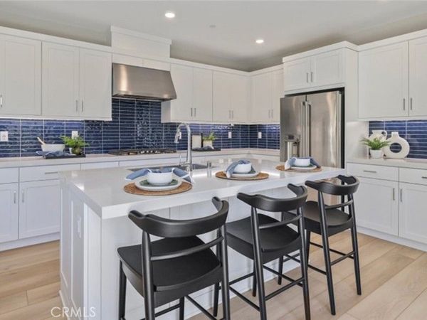 725 Guy Turner Drive, Camarillo, CA 93010