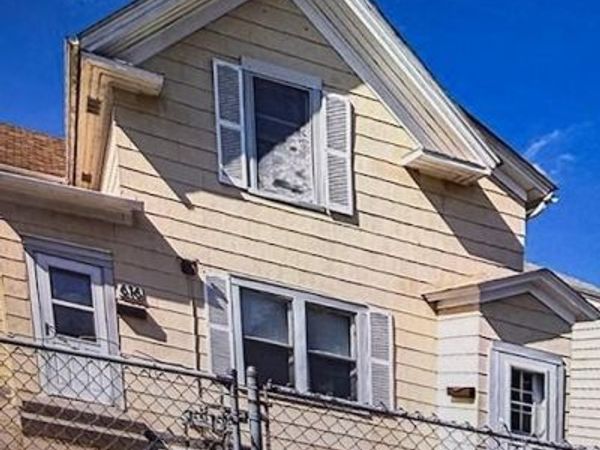 616 Monroe Street NE, Minneapolis, MN 55413