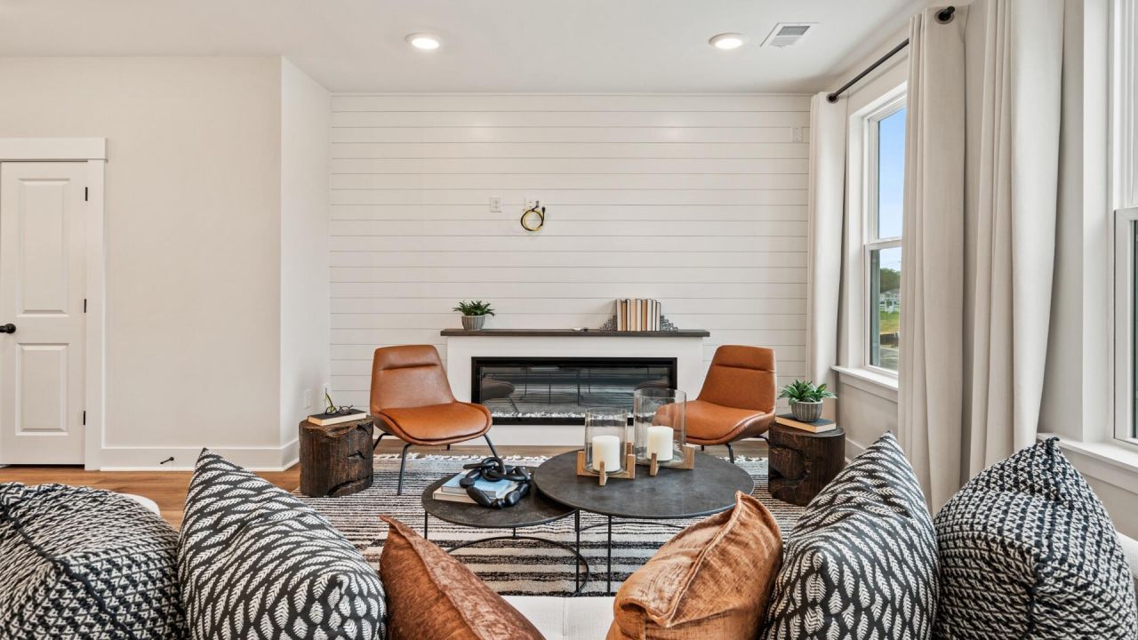 4633 Forest Hills Drive Photo 10