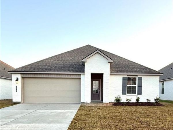 333 Sawyer Drive, Sulphur, LA 70665