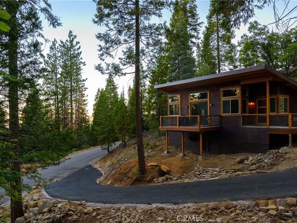 7436 Yosemite Park, Yosemite, CA 95389