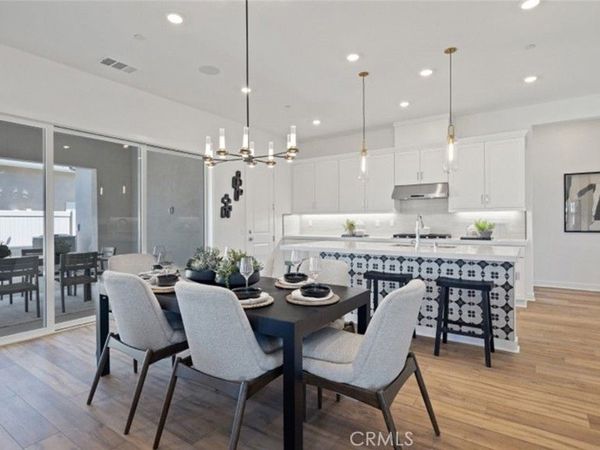 24500 Via El Balneario, Valencia, CA 91354