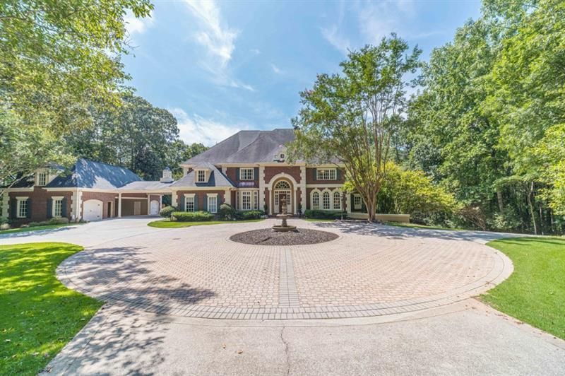 200 Johnson Road, Suwanee, GA 30024 Main Photo