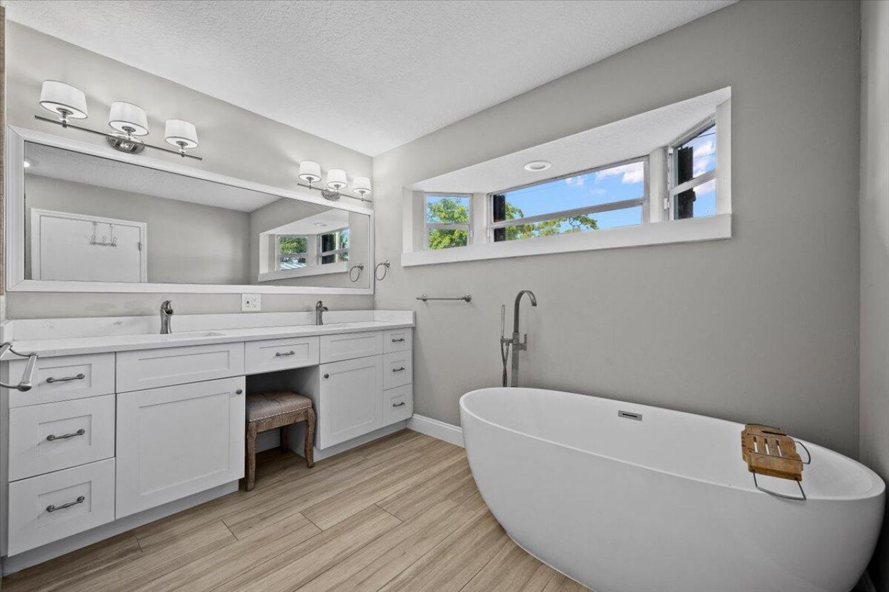 2032 6th Court S, Lake Worth Beach, FL 33461 Photo