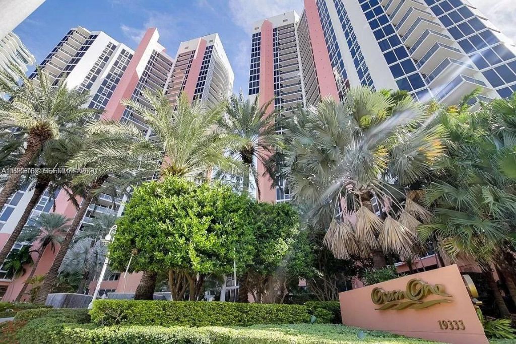 19333 Collins Ave, Unit 1109, Sunny Isles Beach, FL 33160 Photo