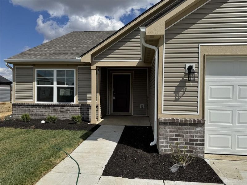1704 Chevington Chase, Tipp City, OH 45371 Photo 2