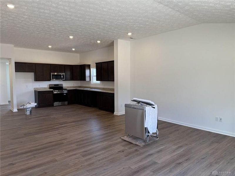 1704 Chevington Chase, Tipp City, OH 45371 Photo 8