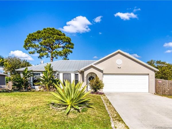 2141 SW Janette Avenue, Port St Lucie, FL 34953