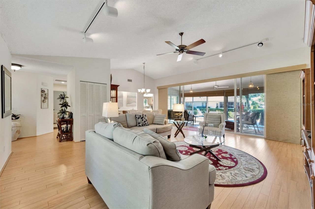 5721 Garden Lakes Majestic, Bradenton, FL 34203 Photo