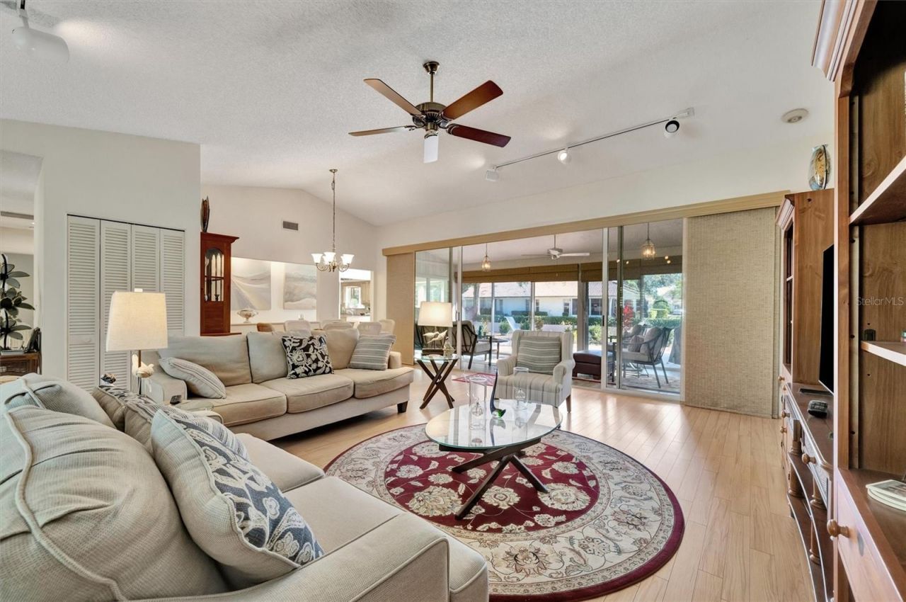 5721 Garden Lakes Majestic, Bradenton, FL 34203 Photo