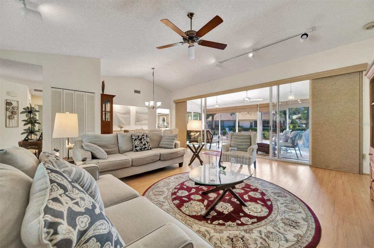 5721 Garden Lakes Majestic, Bradenton, FL 34203 Photo